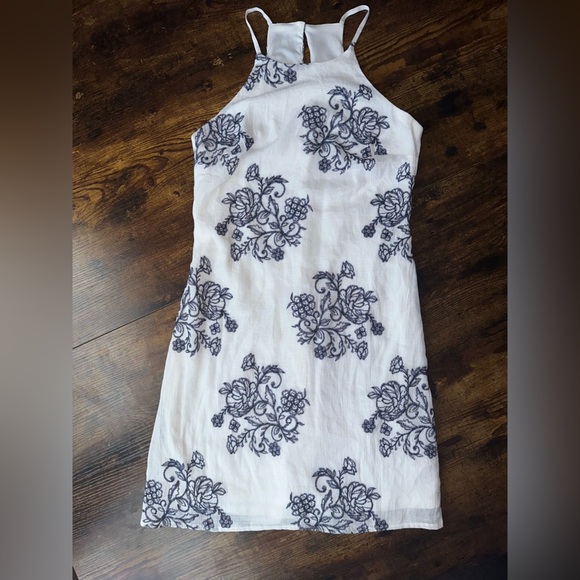 Floral Halter Dress in White and Blue - Picture 5 of 7